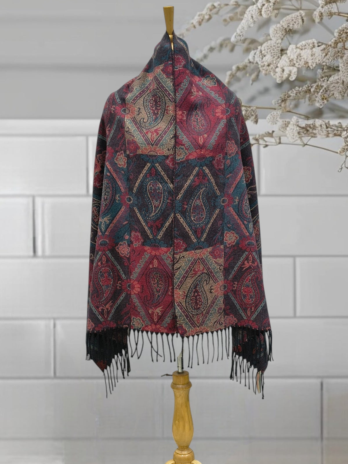 WOMEN'S WOOLEN STOLE