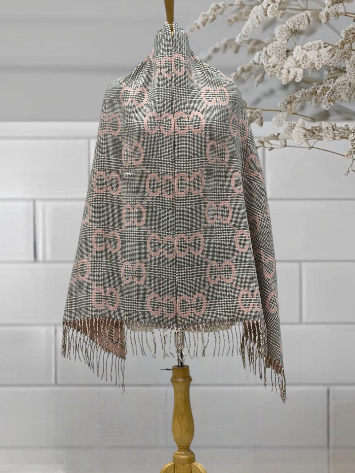 WOMEN'S WOOLEN STOLE