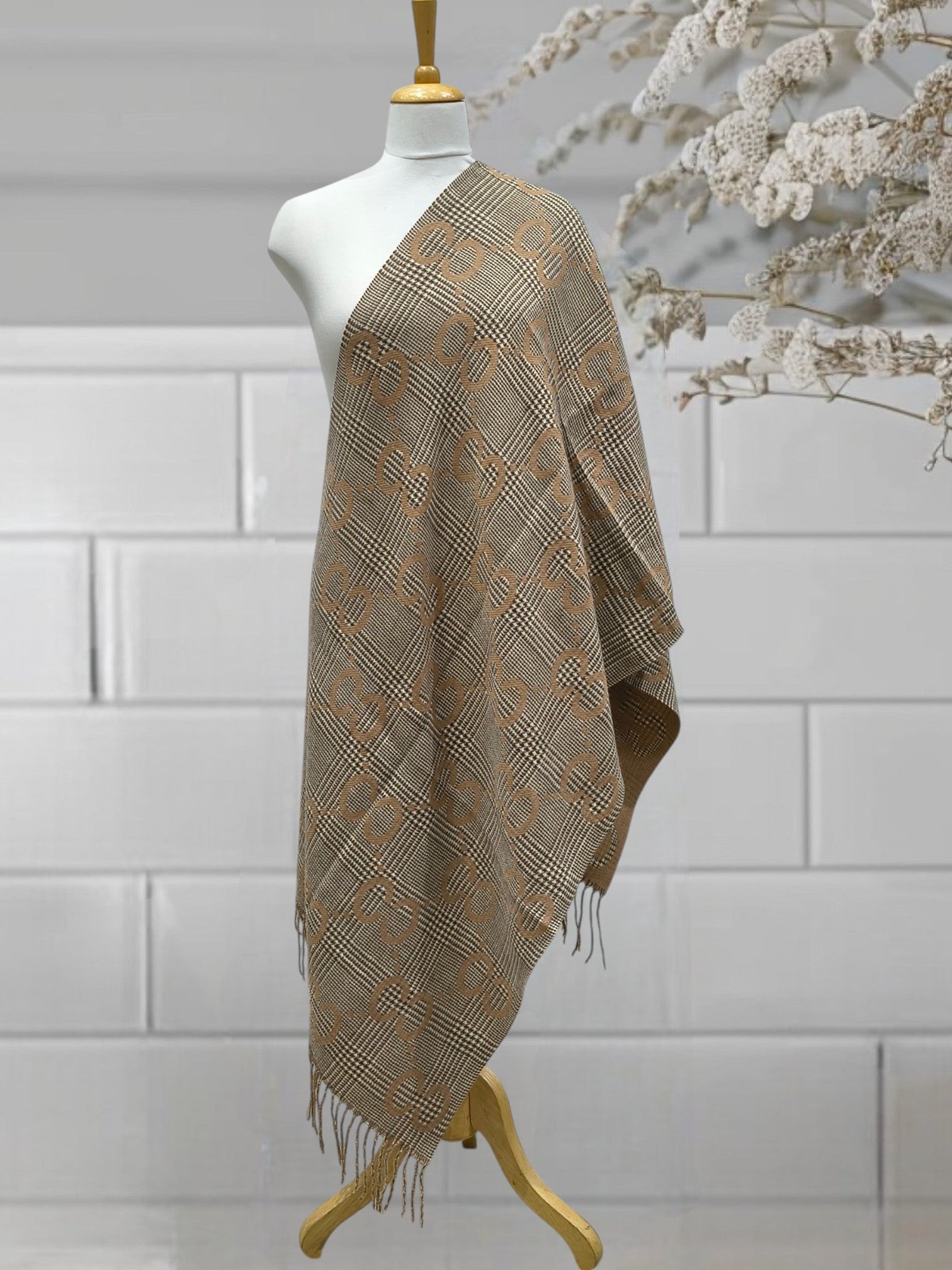 WOMEN'S WOOLEN STOLE