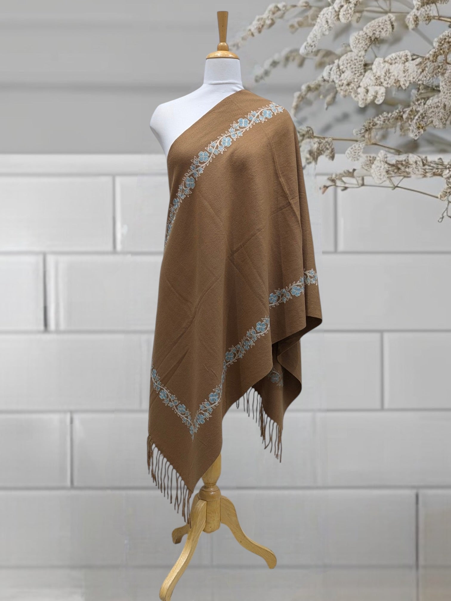 WOMEN WOOLEN STOLE