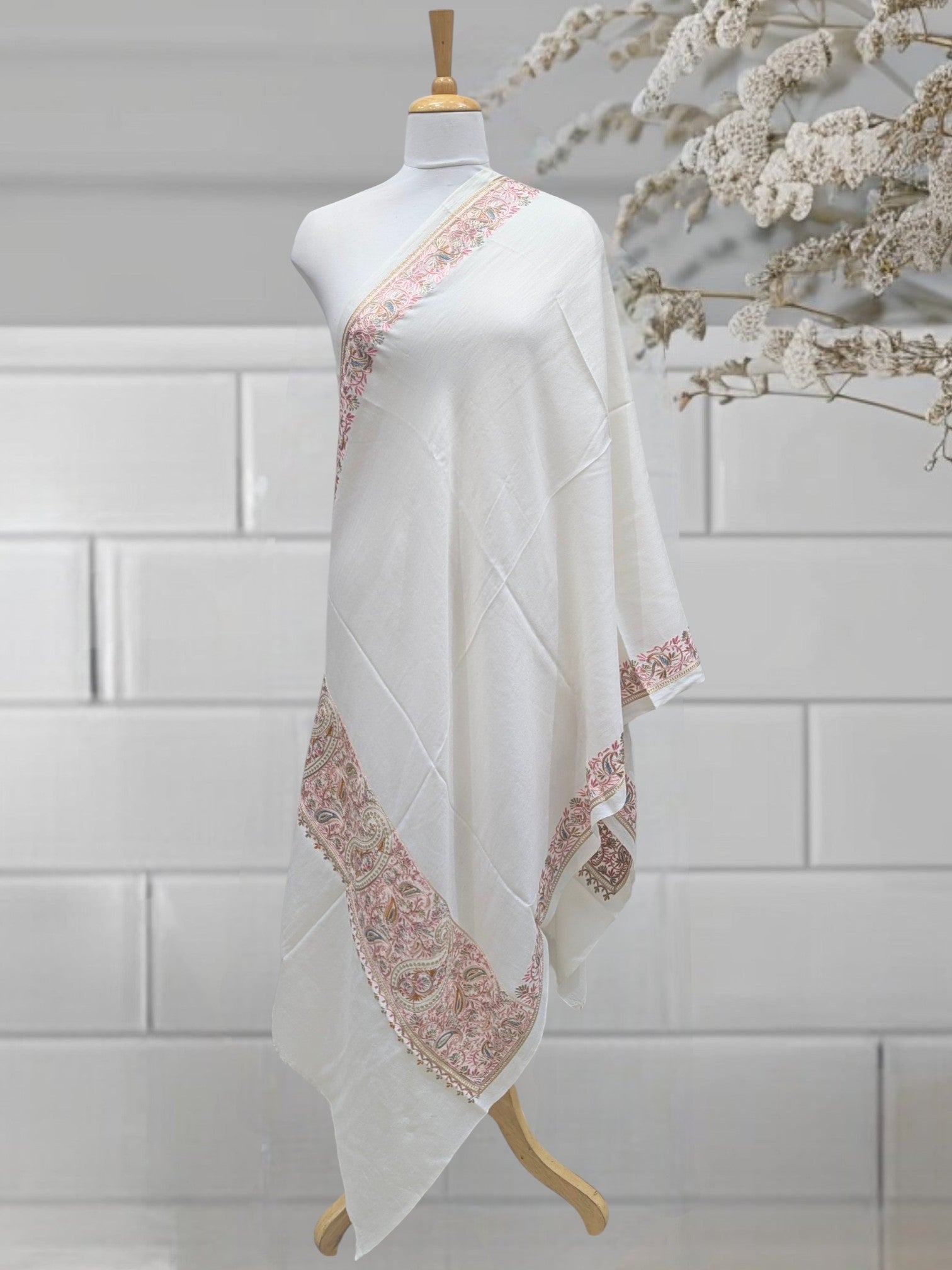 WOMEN WOOLEN STOLE