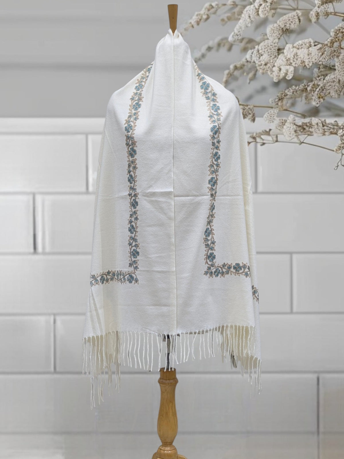 WOMEN WOOLEN STOLE