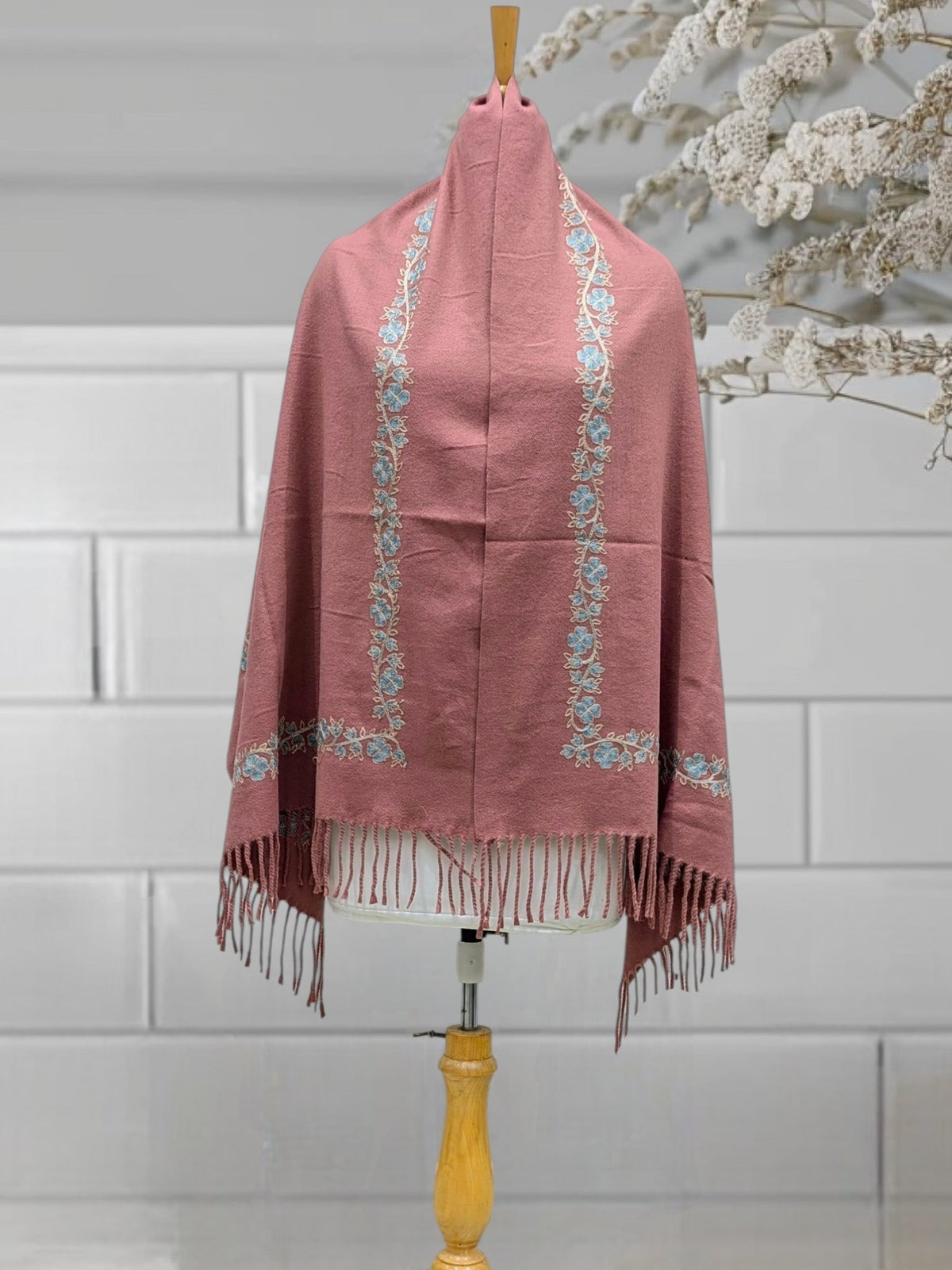 WOMEN WOOLEN STOLE