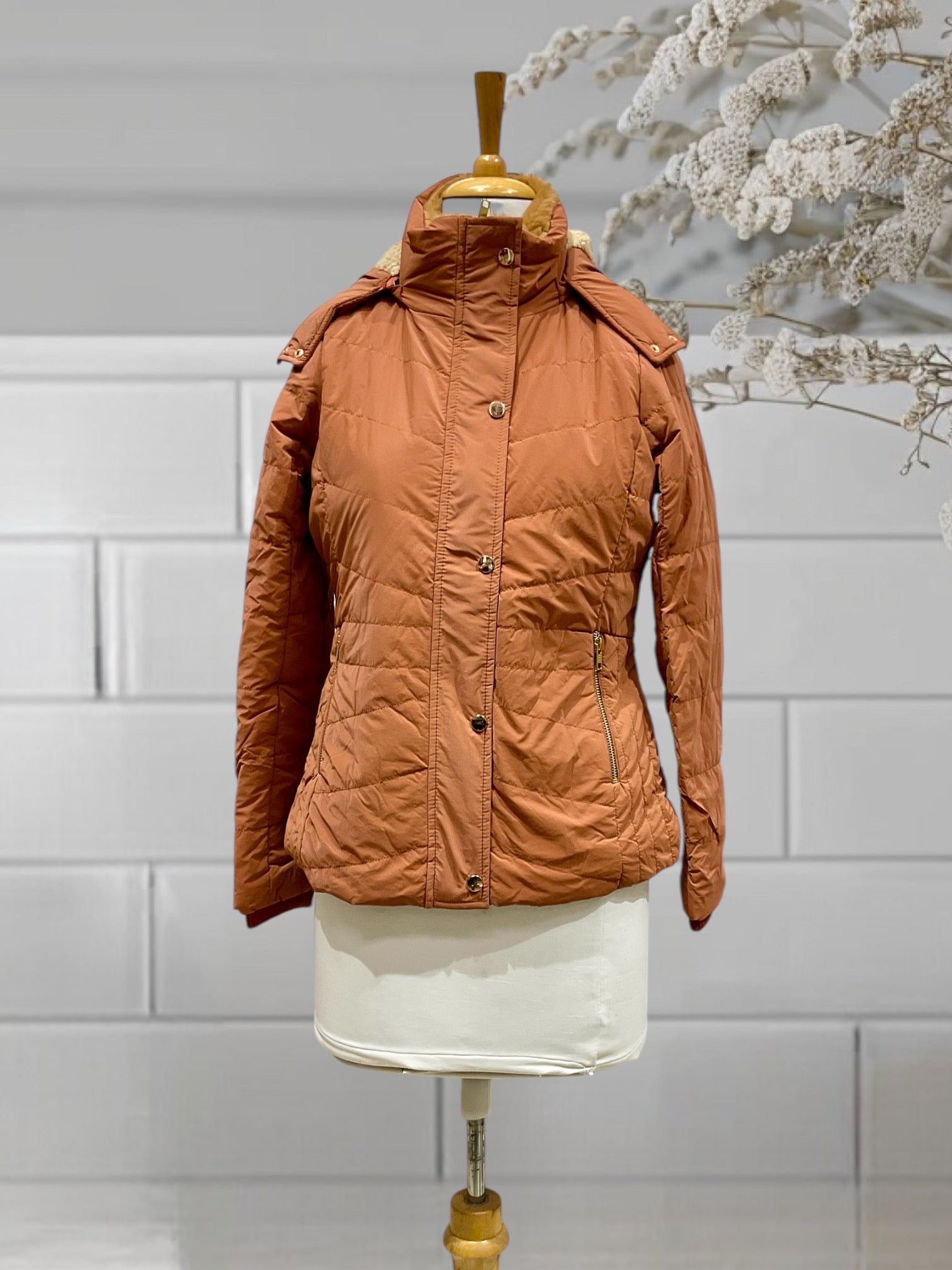 Women Jacket Snow and Wind Resistance 7144