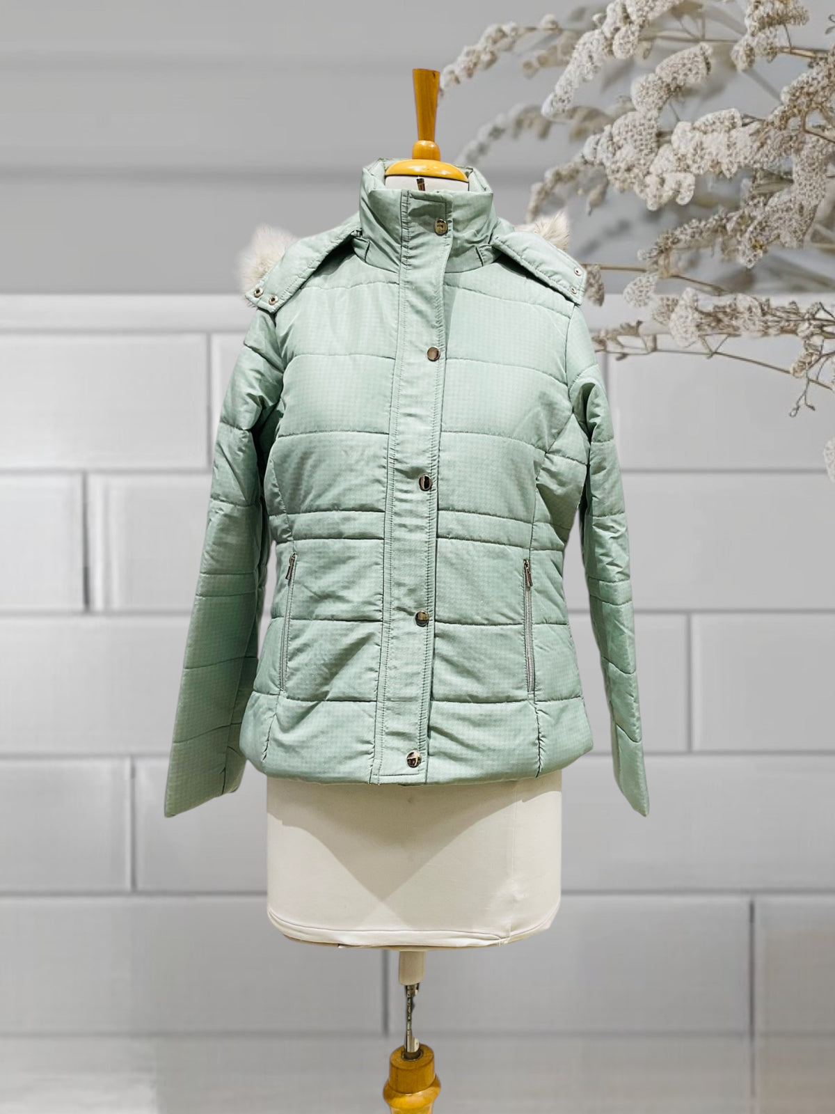 Women Jacket Mint Snow and Wind Resistance 7124