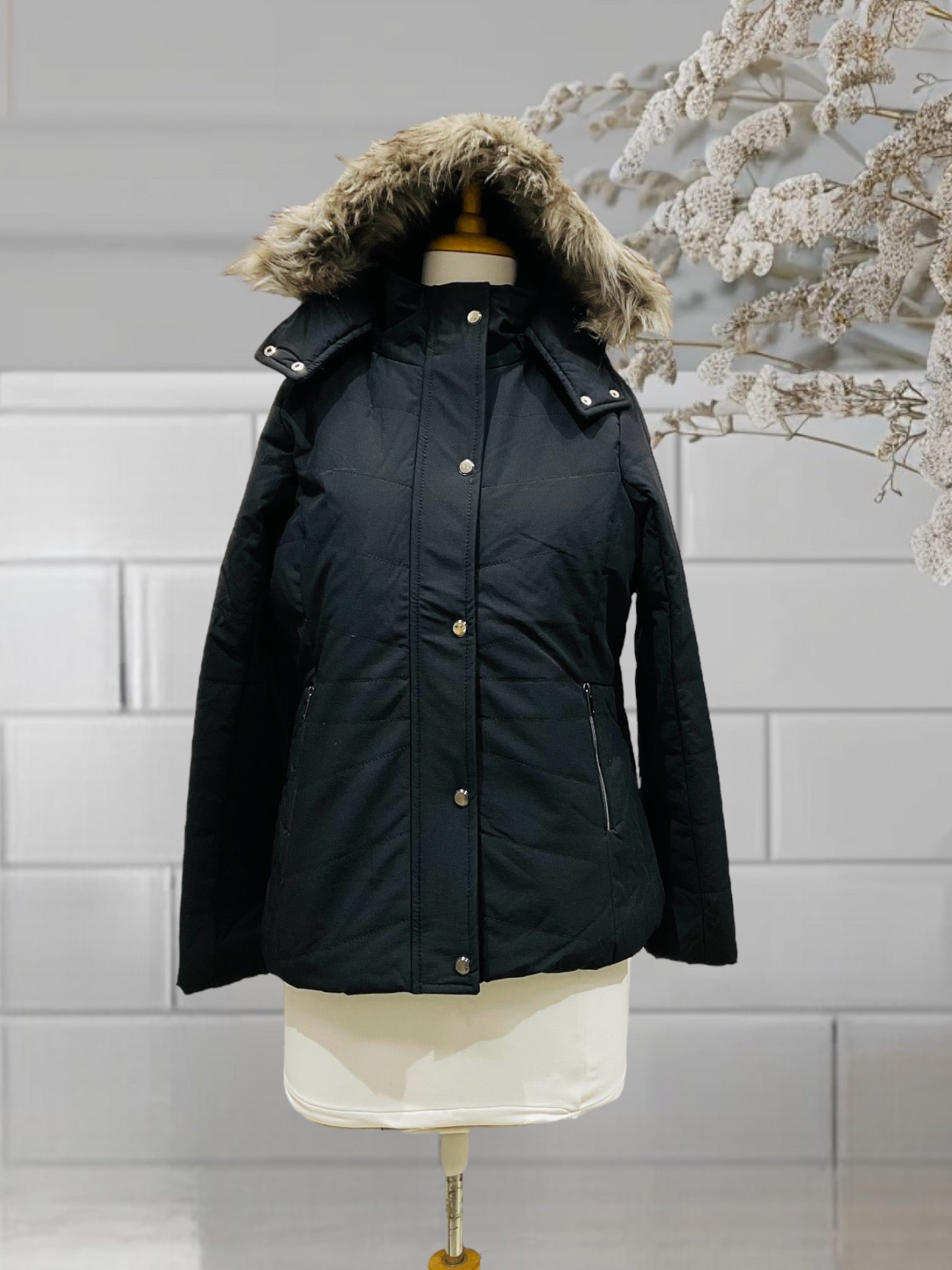 Women Jacket Snow and Wind Resistance 7144