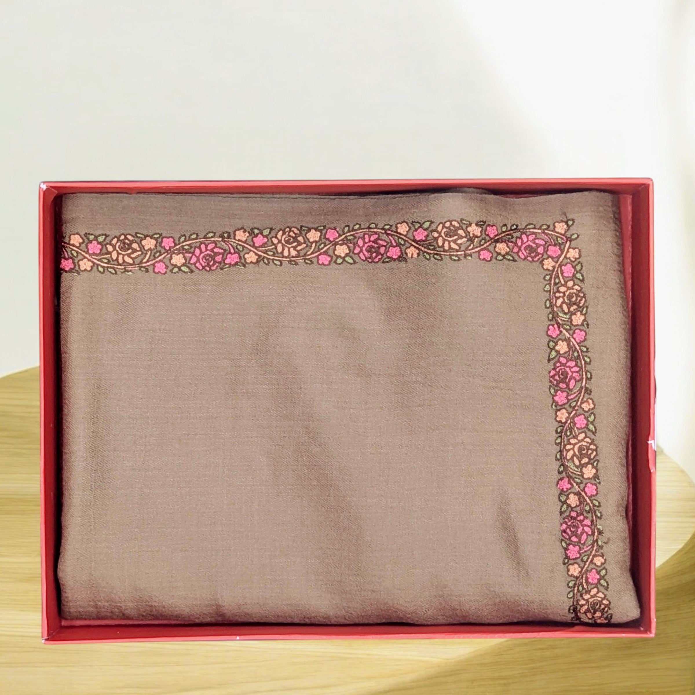 WOMEN WOOLEN STOLE