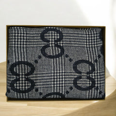 WOMEN'S WOOLEN STOLE