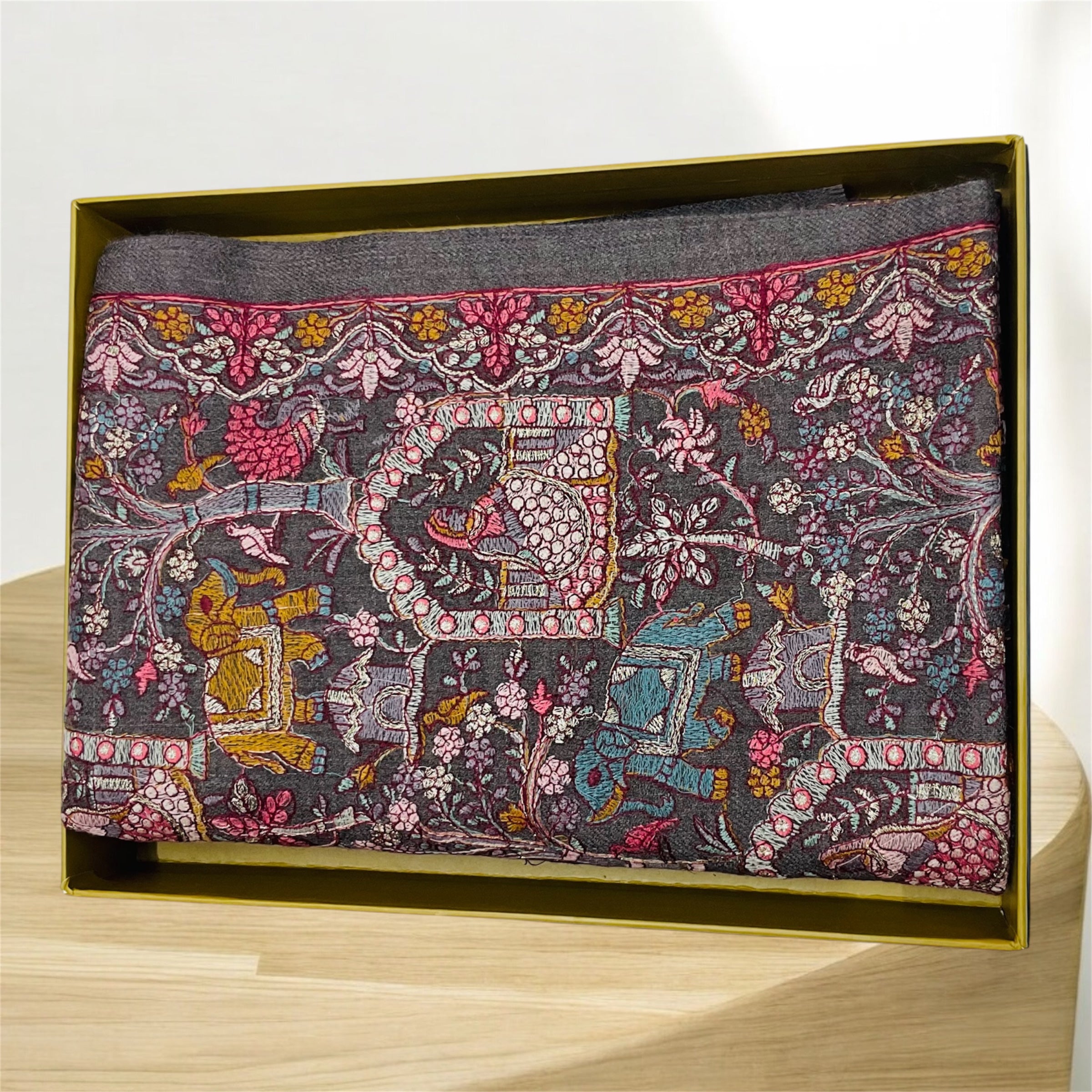 WOMEN PURE WOOL SHAWL