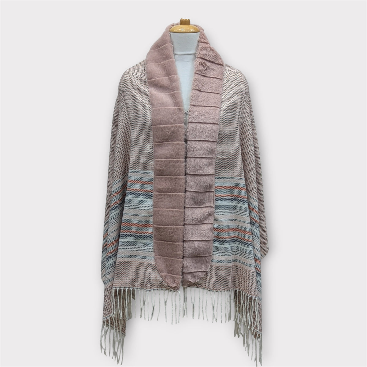 WOMEN WOOLEN SHRUG