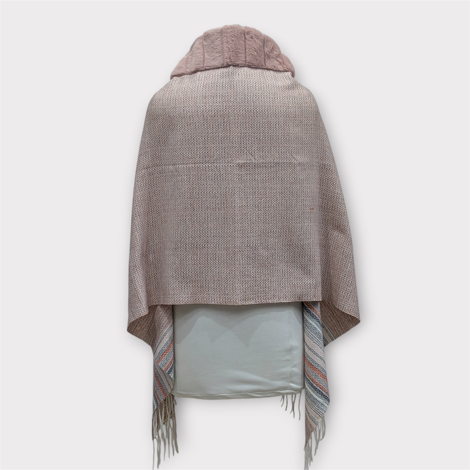 WOMEN WOOLEN SHRUG