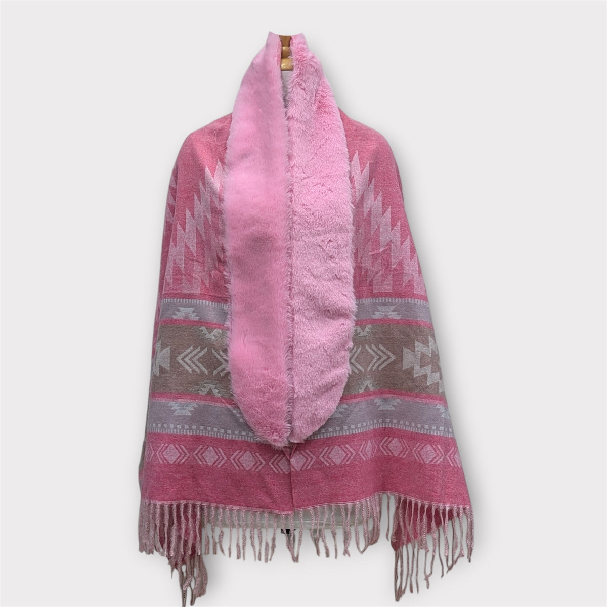 WOMEN WOOLEN SHRUG