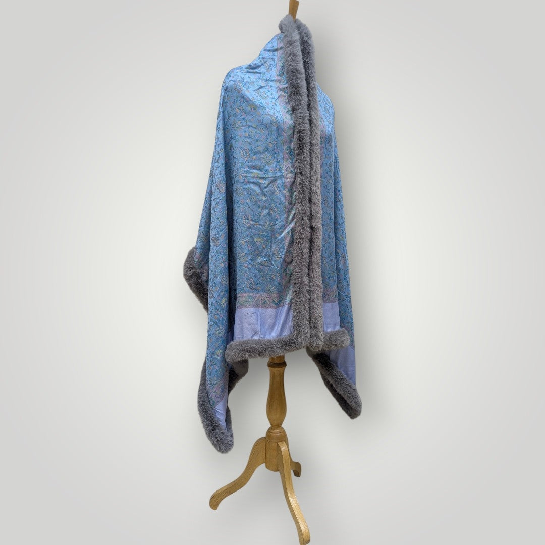 WOMEN'S WOOLEN SHRUG