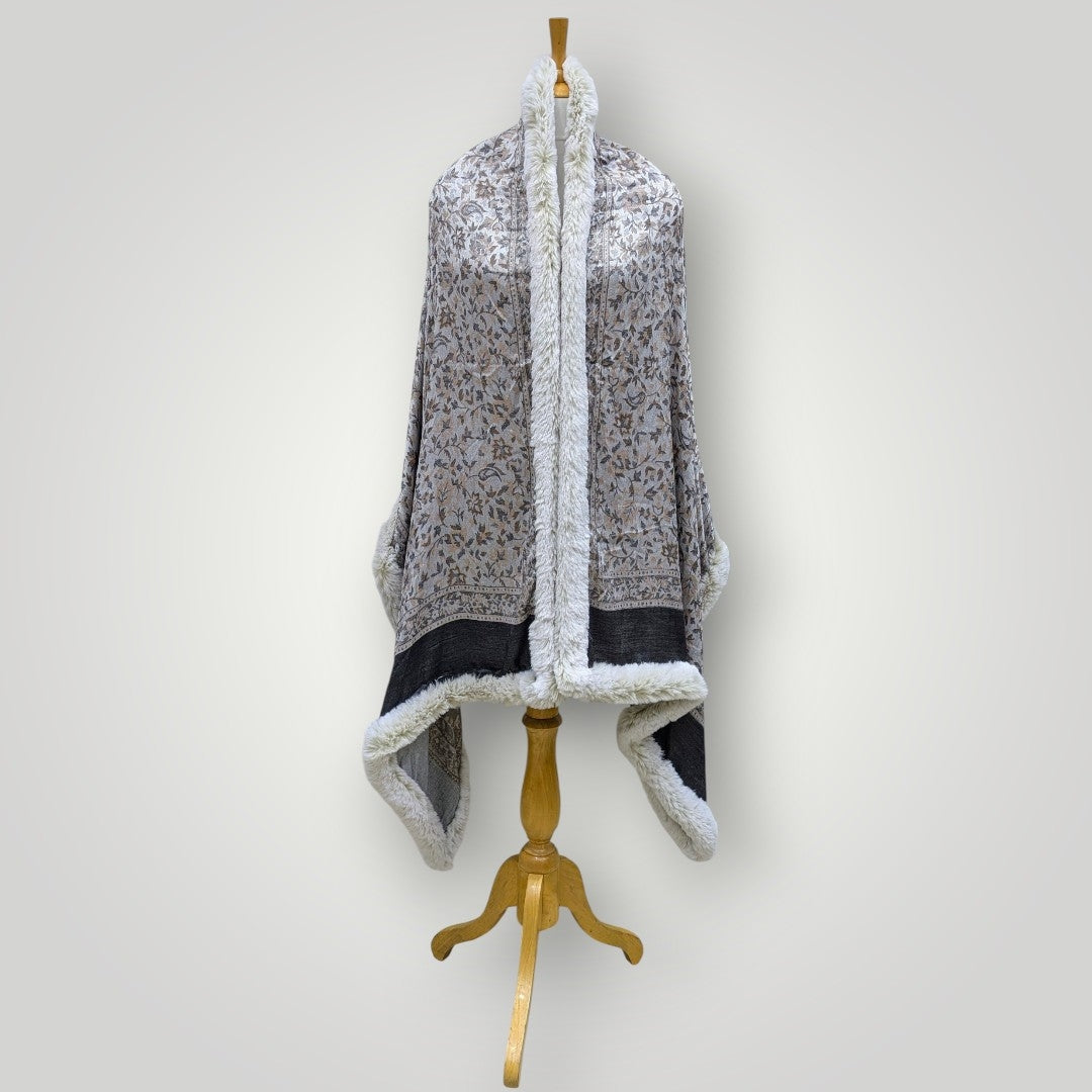 WOMEN'S WOOLEN SHRUG